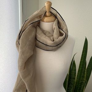 Subtle Luxury Spun Scarf / Wrap